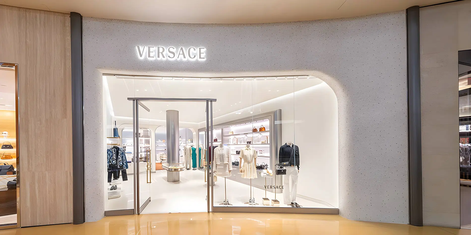 Banner 1 1 - VERSACE Canada Shop