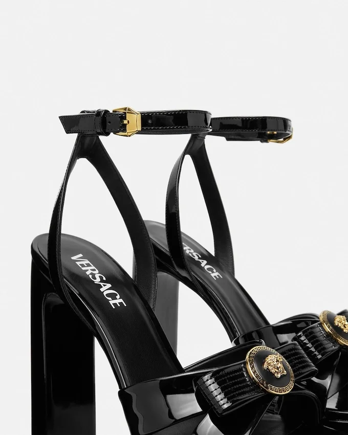 Gianni Ribbon Patent Sandals 140 mm Gianni Ribbon Patent Sandals 140 mm