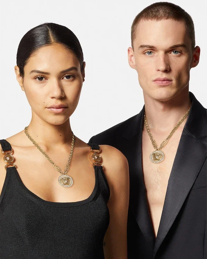 La Medusa Crystal Necklace La Medusa Crystal Necklace