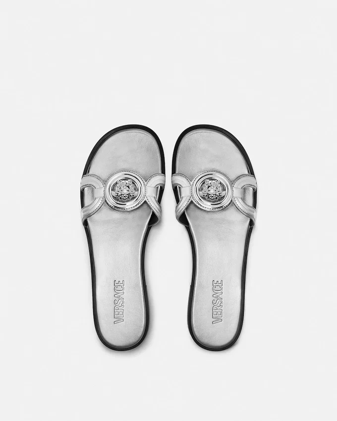 Medusa ’95 Metallic Flat Sandals Medusa ’95 Metallic Flat Sandals