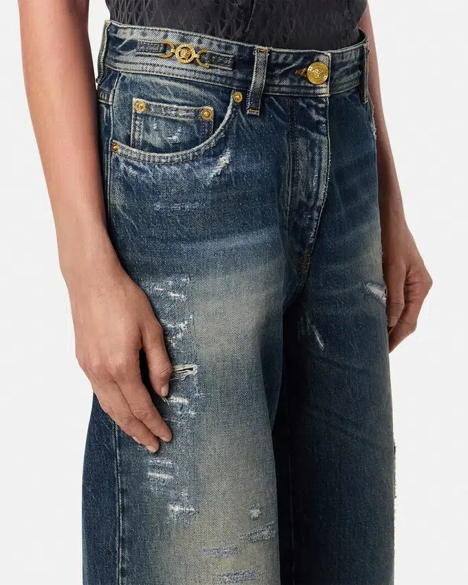 Medusa ’95 Mid-Rise Boyfriend Jeans Medusa ’95 Mid-Rise Boyfriend Jeans