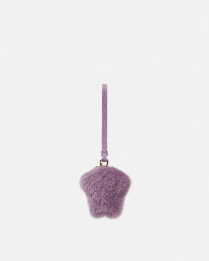 Medusa Fluffy Shearling Charm Medusa Fluffy Shearling Charm