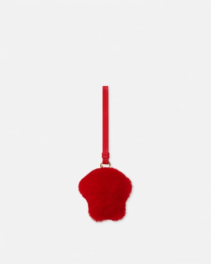 Medusa Fluffy Shearling Charm Medusa Fluffy Shearling Charm