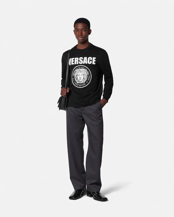 Medusa Rock Long-Sleeved T-Shirt Medusa Rock Long-Sleeved T-Shirt