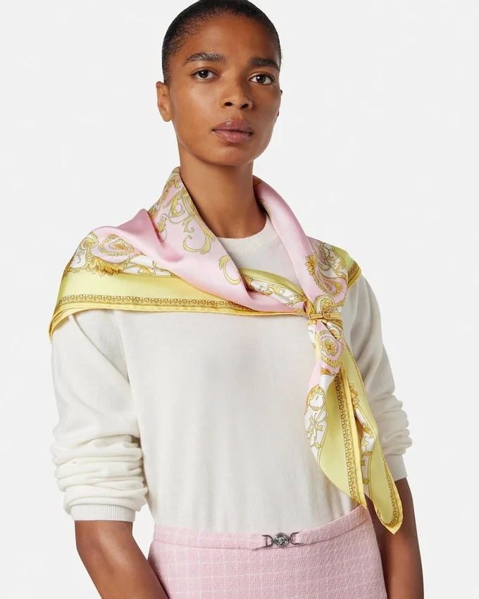 Printed Silk Twill Scarf 90 cm Printed Silk Twill Scarf 90 cm
