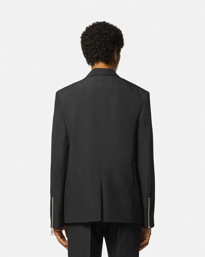 Single-Breasted Blazer Single-Breasted Blazer