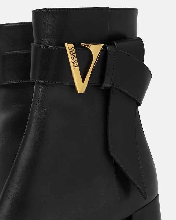 V Leather Boots 70 mm V Leather Boots 70 mm