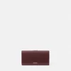 V Leather Wallet On Chain